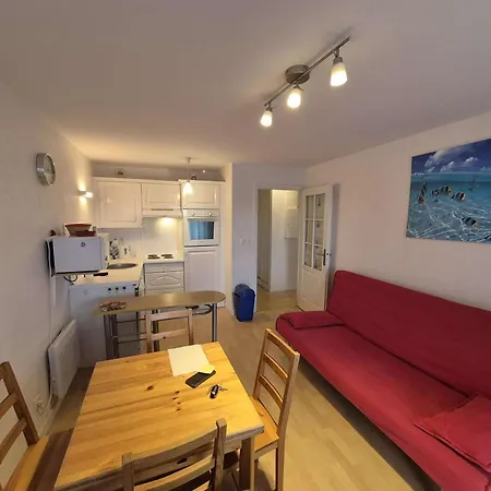 Confortable A Avec Balcon Et Parking *
