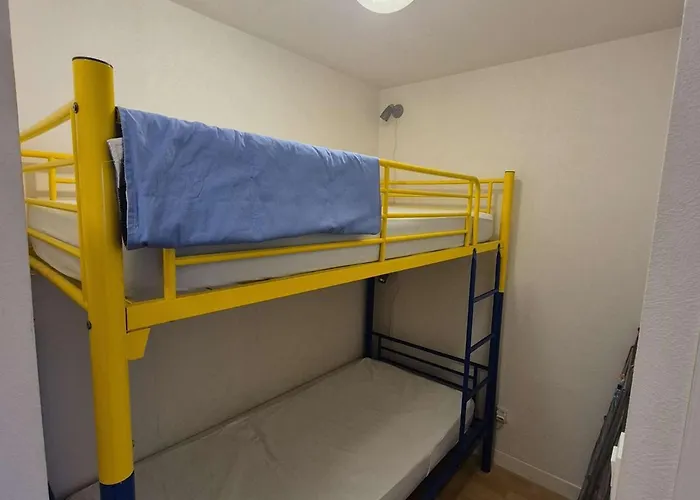 Appartement Confortable A Avec Balcon Et Parking - Fr-1-236-177